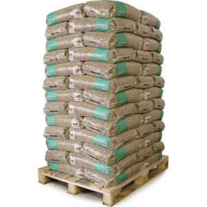 65 sacos de pellets de madera de coníferas TotalEnergies ENplus A1 de 15 kg